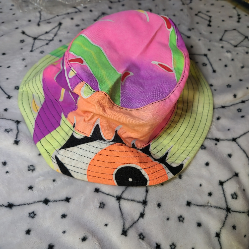 Vintage/ Deadstock Discount Universe Graphic Bucket Hat